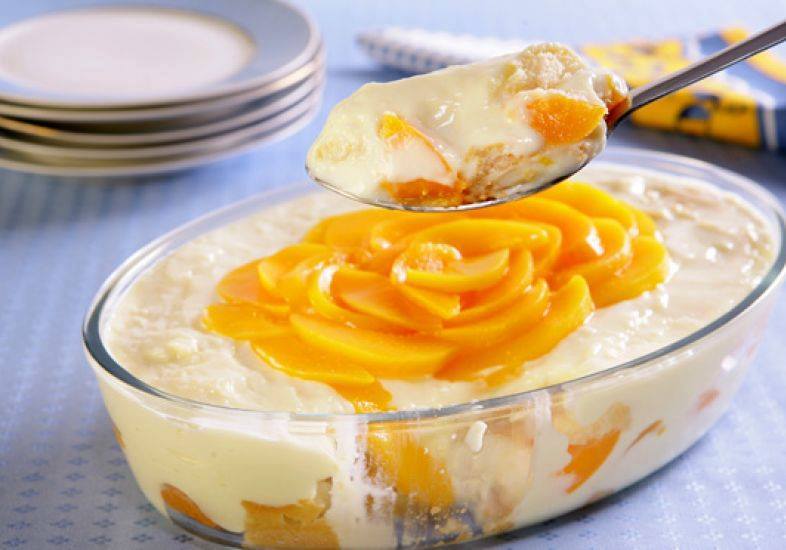 Pavê de pêssego em calda